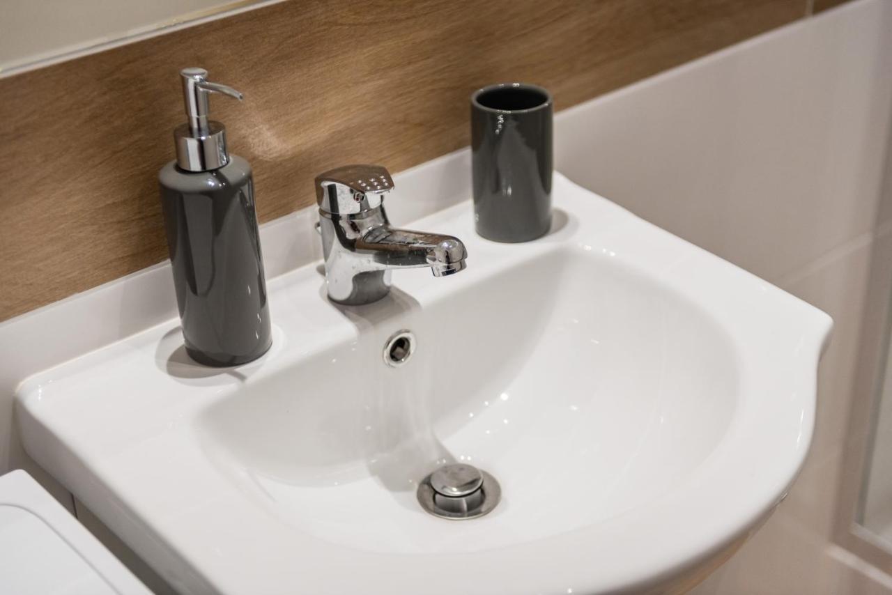 Zelazna Apartment Wawelofts Krakow Ngoại thất bức ảnh